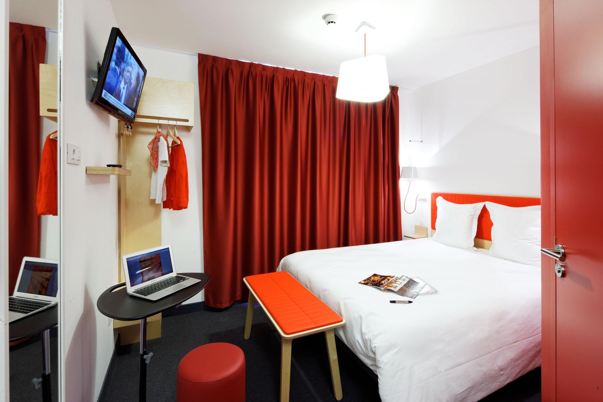 Готель Ibis Styles Calais Centre Екстер'єр фото