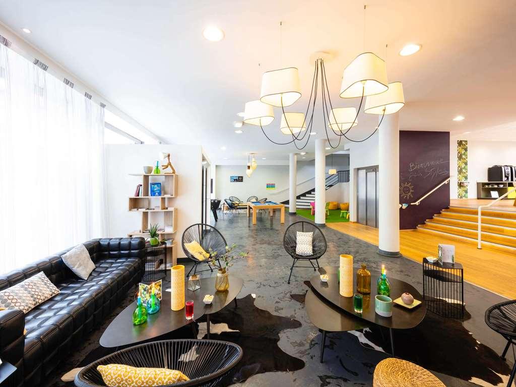 Готель Ibis Styles Calais Centre Екстер'єр фото