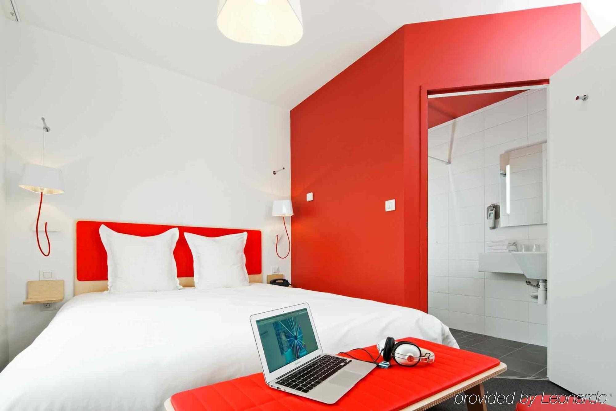 Готель Ibis Styles Calais Centre Номер фото