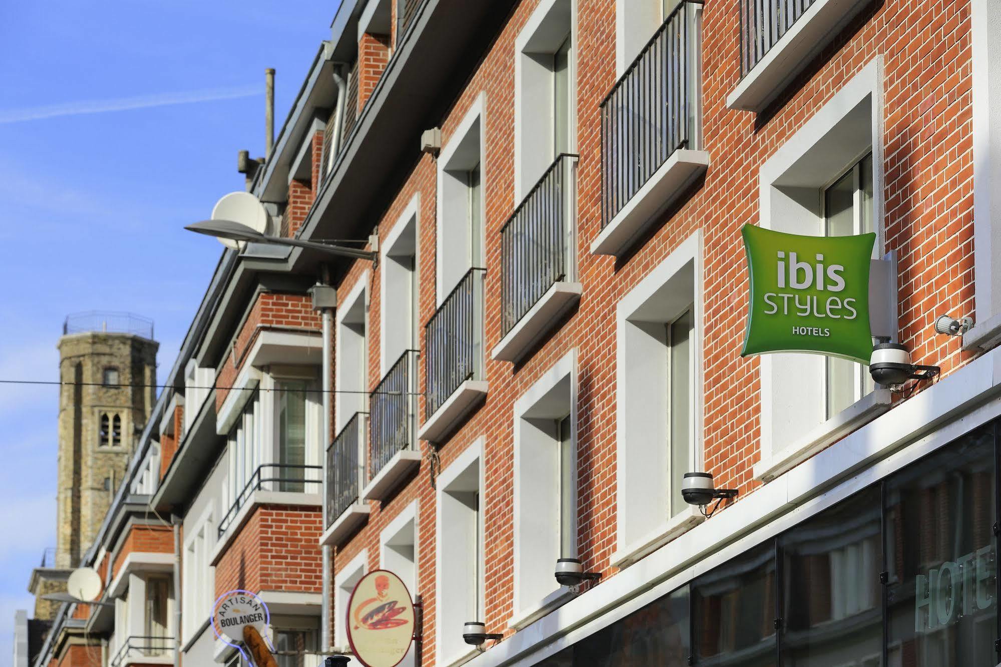 Готель Ibis Styles Calais Centre Екстер'єр фото